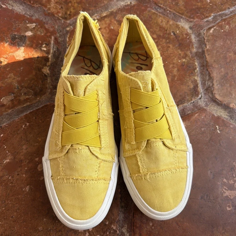 Blowfish Marley Women's Sneaker Yellow Slip On Frayed Edges 6.5